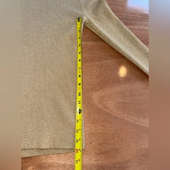 NEW Ralph Lauren Women's Golden Turtleneck Sweater - Size M - Picture 6 of 9